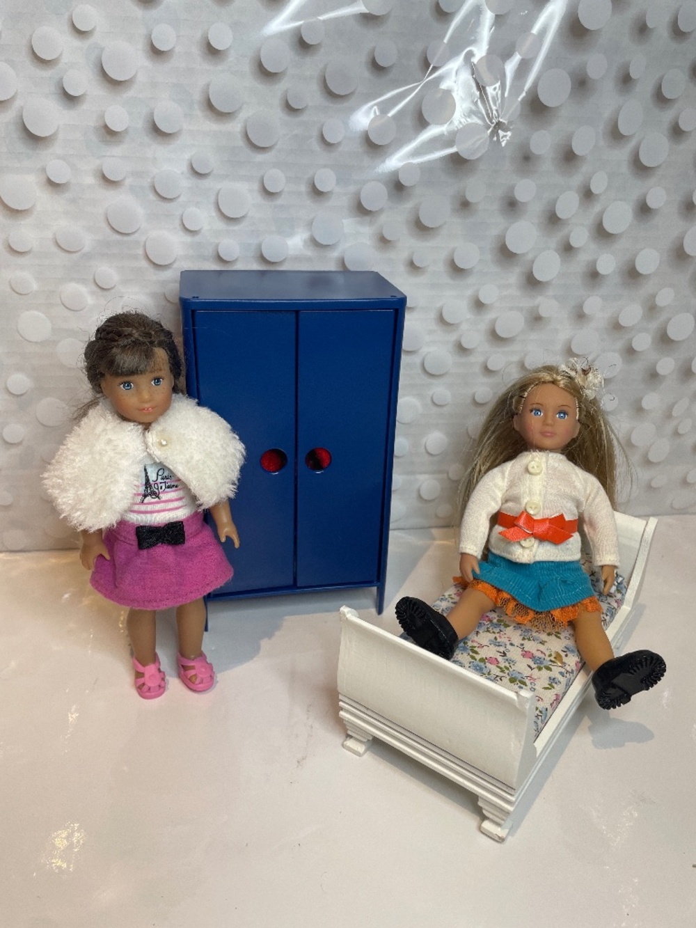 Mini Our Generation & 🗼🥖American Girl dolls